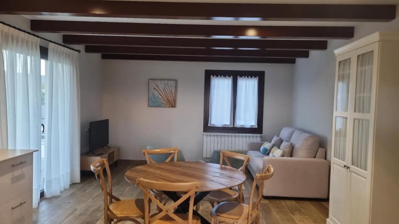 Appartamento La Quintana De Figares Luarca Esterno foto